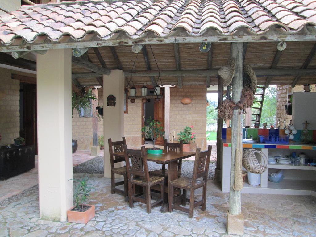 Hostal Casa Del Arte Robles Kültér fotó