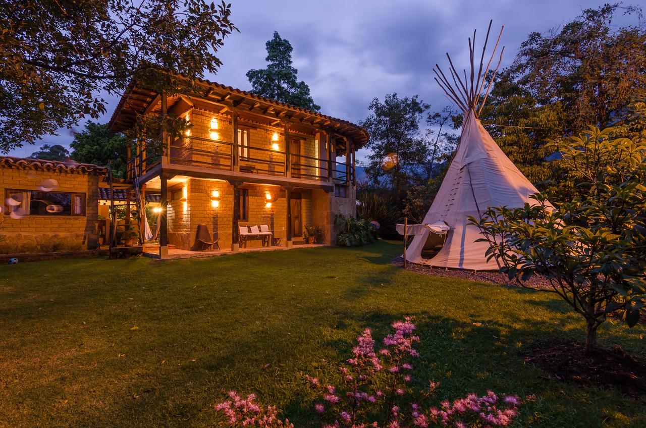 Hostal Casa Del Arte Robles Kültér fotó
