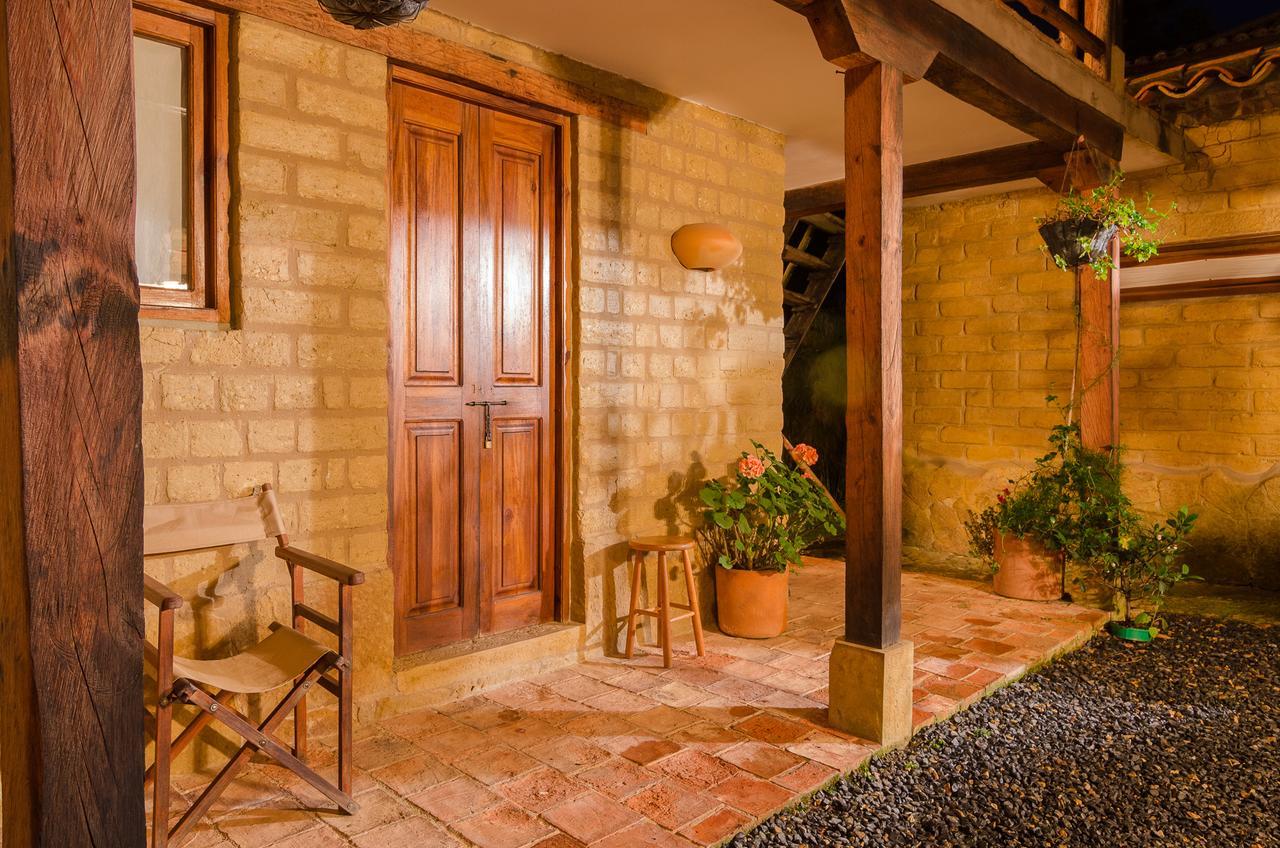 Hostal Casa Del Arte Robles Kültér fotó